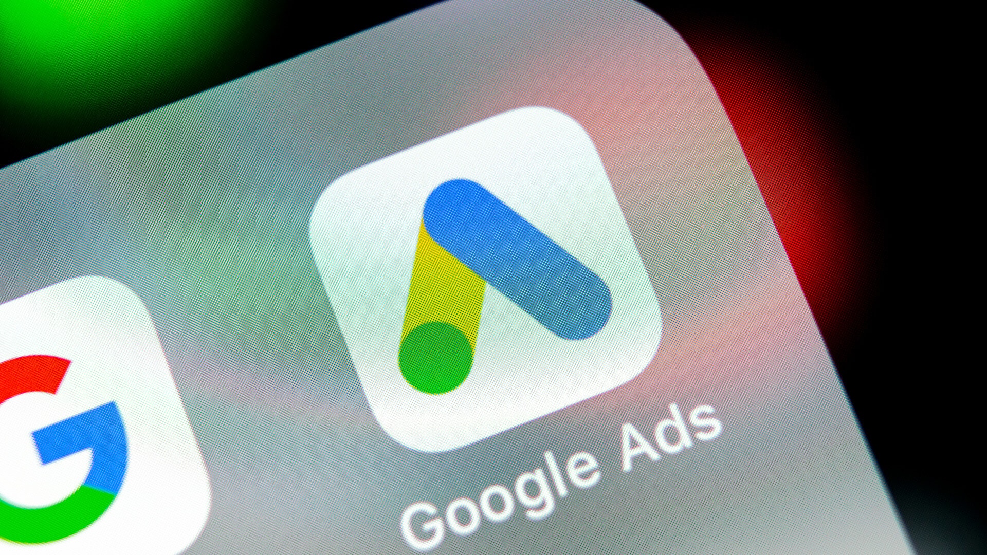 Yet another automation feature rolling out in Google Ads; Friday’s daily brief