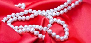 pearls-red-satin-featured