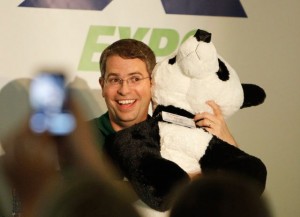 Matt Cutts hugging a Panda