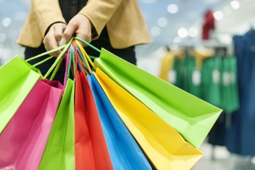 shutterstock_126762251-shopping