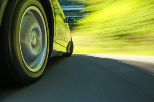 shutterstock_168272735-car-speed