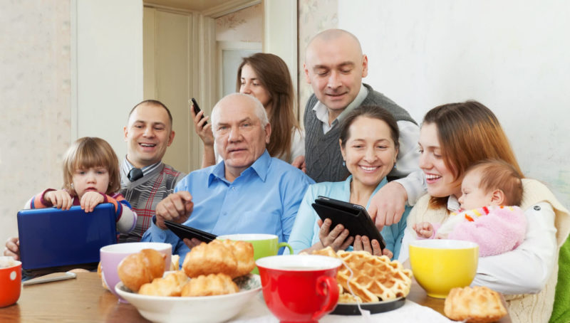 family-mobile-devices-ss-1920