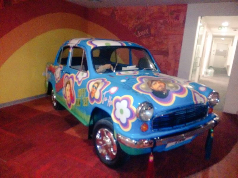 google-bollywood-car