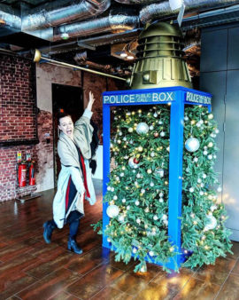 google-christmas-tree-police-box-1514204918