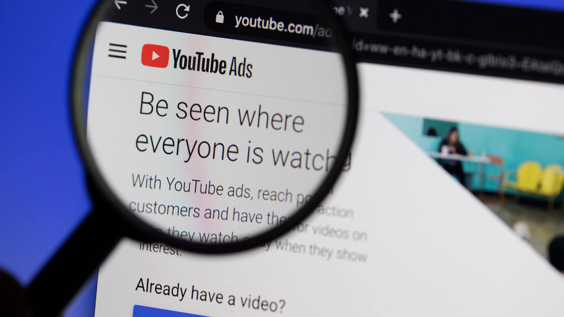 YouTube lifts some restrictions for mastheads ads