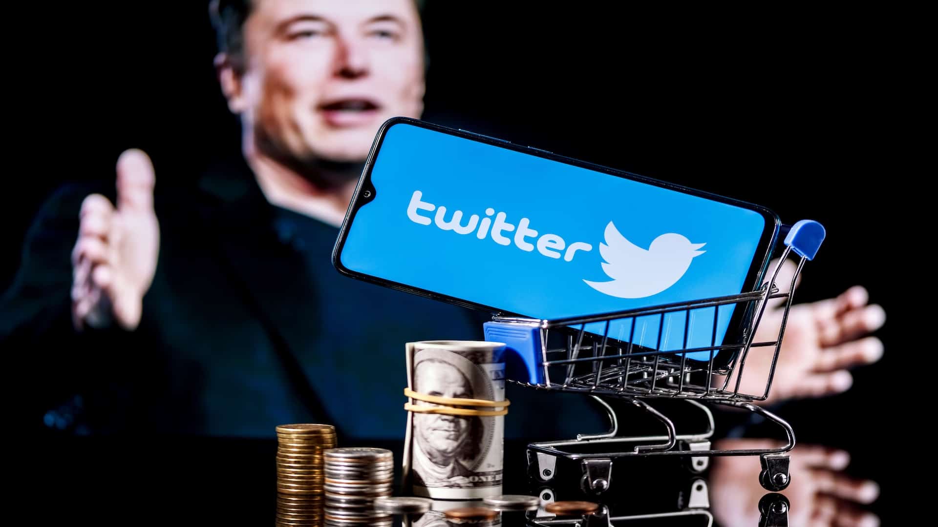 Twitter to pay verified creators for ads in replies, Musk says