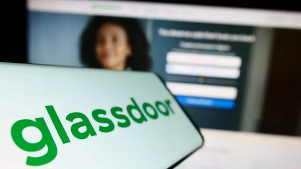 How-to-navigate-your-companys-negative-Glassdoor-and-Indeed-reviews